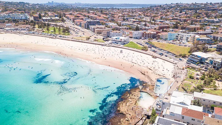 Bondi Beach está entre os melhores pontos turísticos da Austrália