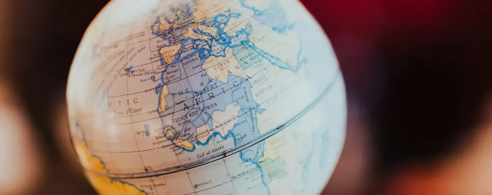 Bolsas fora da Europa: 5 países para brasileiros em 2026