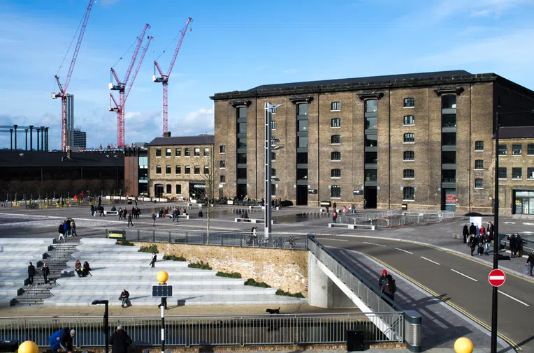 A Central Saint Martins é uma das melhores faculdades de moda do mundo