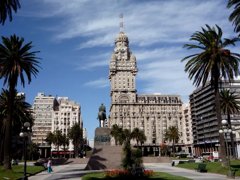 Onde-estudar-no-Uruguai