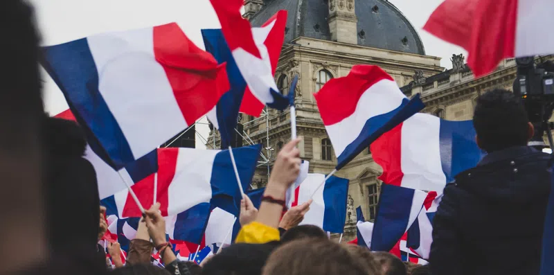 França alcança marca de 400 mil intercambistas em 2021/22