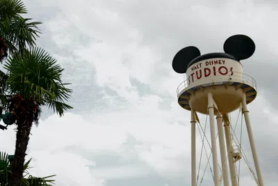Como encontrar vagas de intercâmbio e trabalho na Disney
