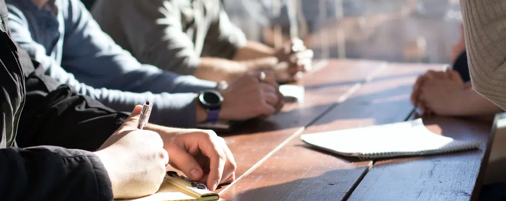 Summer job ou curso de idiomas: qual intercâmbio mais combina com você?