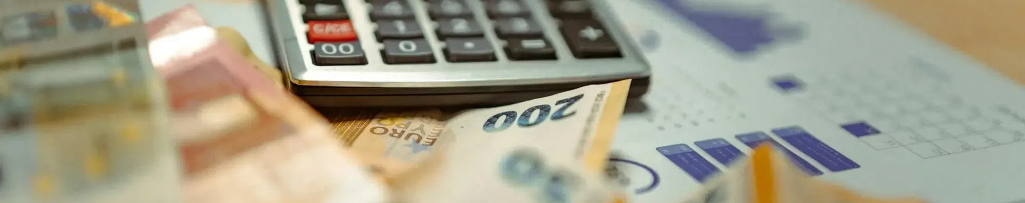 Comprovação financeira para visto de estudante em 2026: valores da Espanha, Irlanda, Alemanha, Canadá e Reino Unido e o que serve como prova