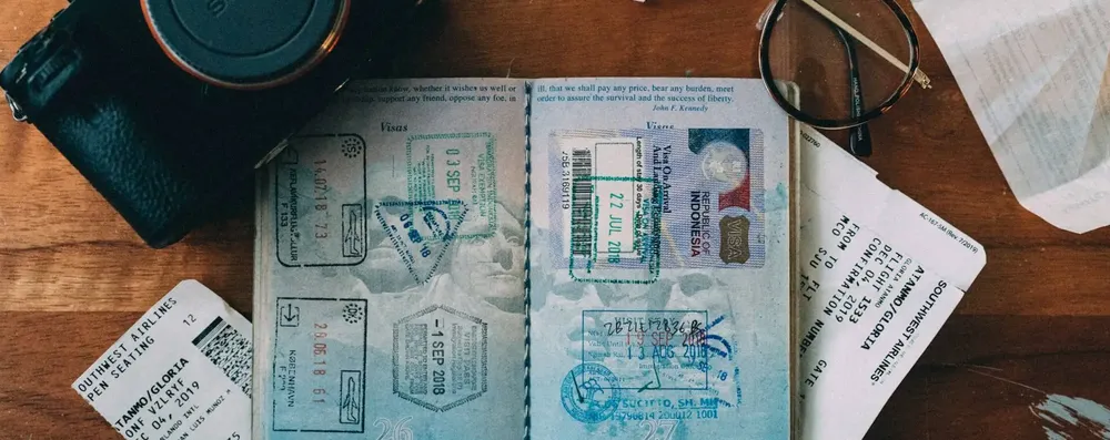 Documentos que reprovam na imigração (e como evitar)
