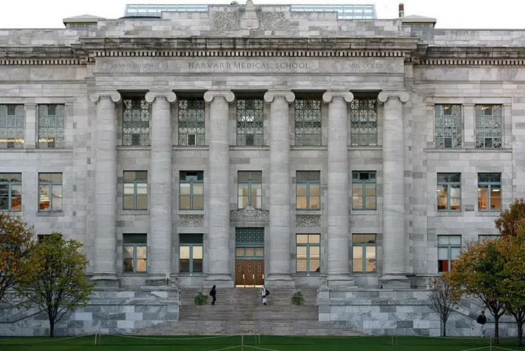 Medicina-nos-EUA-Harvard-Medical-School