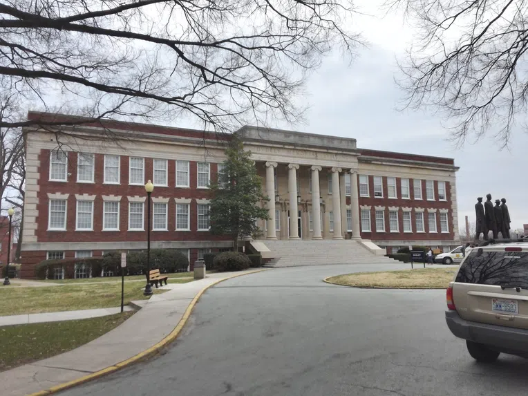 universidades-historicamente-negras-Dudley-Memorial-Building