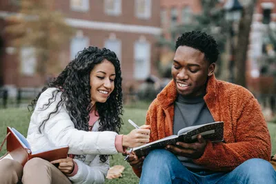 6 universidades sem anuidades pelo mundo