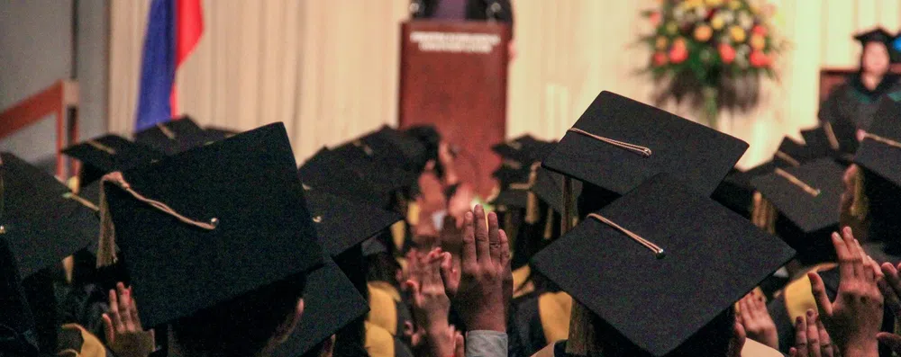 Por que as universidades americanas são tão caras?