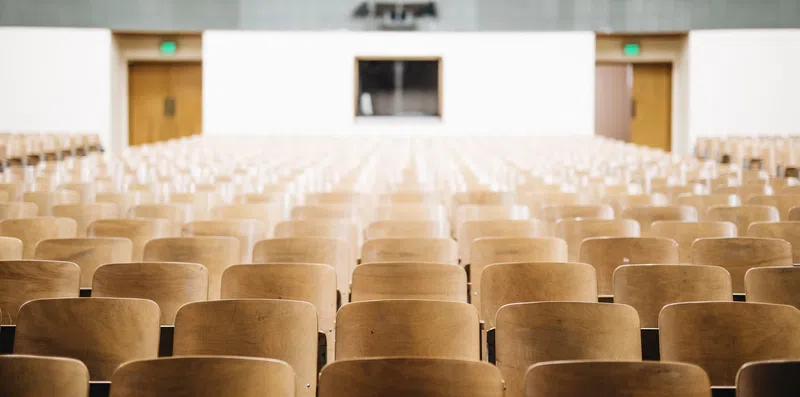 8 grandes empresas fundadas por estudantes universitários