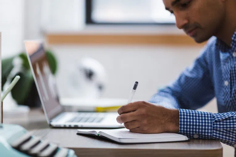 diferença_mba_pós-graduação