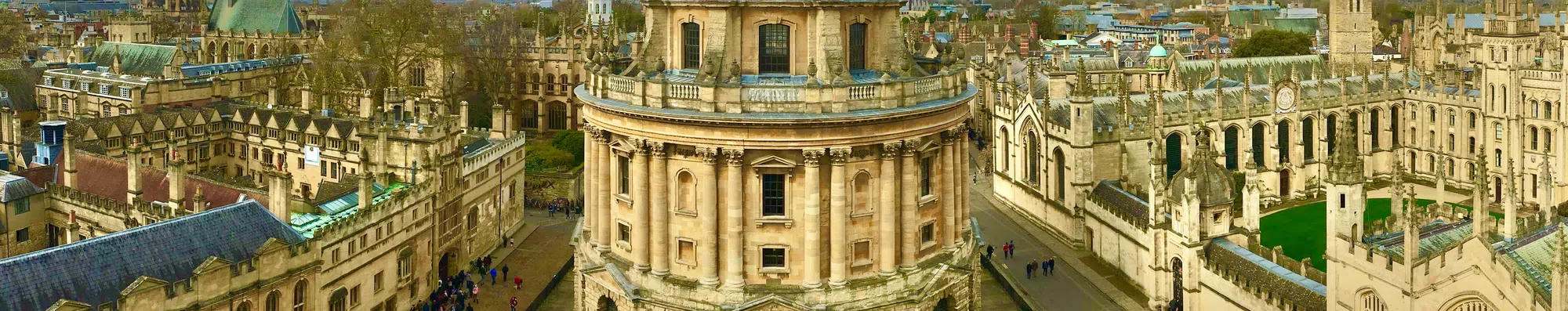 Estude em Oxford de graça com essas bolsas de estudos