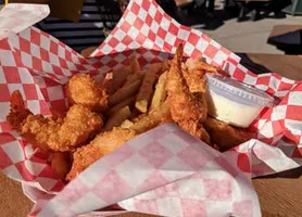 Peixe e fritas