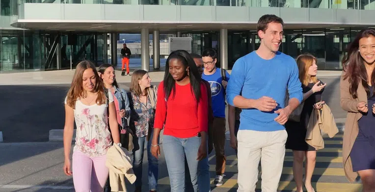 Bolsa de estudos para brasileiros na Suíça