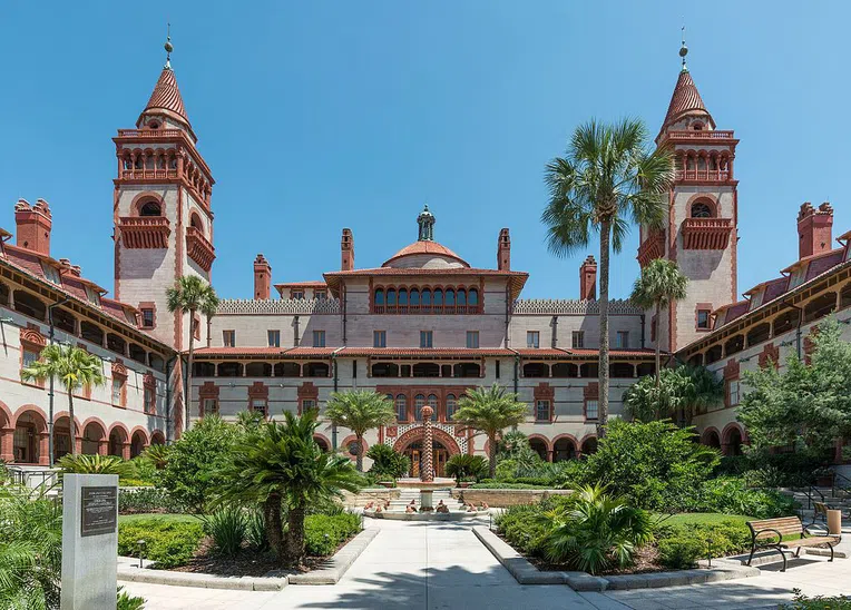 flagler-tipos-de-universidades-dos-eua