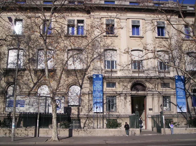 Onde-estudar-no-Uruguai