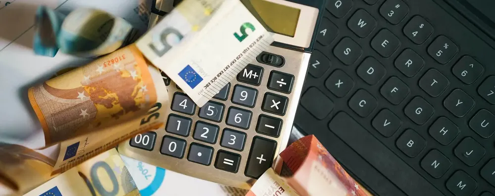 Intercâmbios que pagam para você trabalhar fora