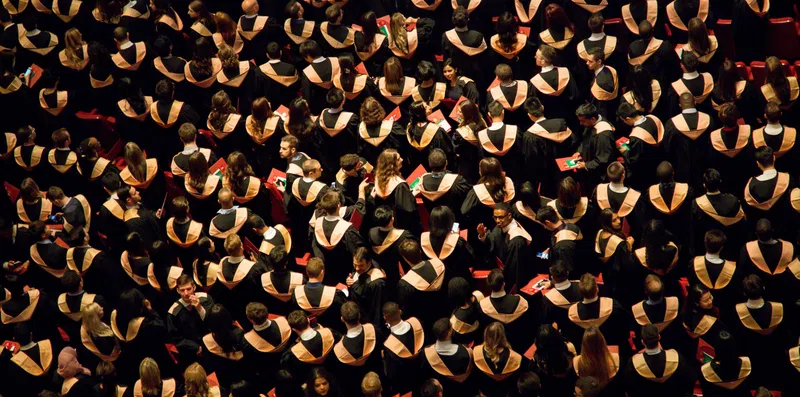 Existem bolsas de estudos mais fáceis de conseguir?
