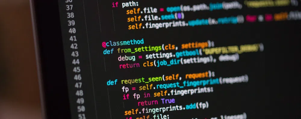 4 bolsas de estudos no exterior para quem é da área de tecnologia