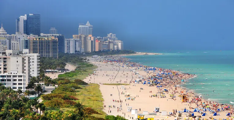 A South Beach é um dos atrativos para morar em Miami