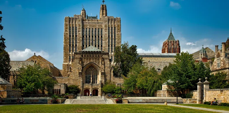 Yale anuncia ampliação das bolsas para intercambistas