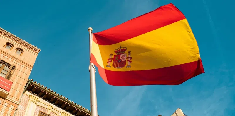 Visto de estudante na Espanha: pode trabalhar?