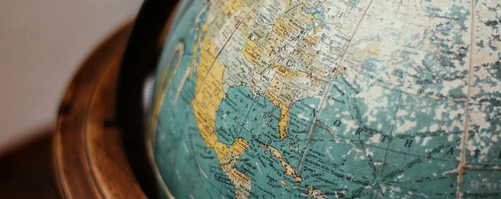 5 bolsas internacionais de até 100% para se inscrever este mês | Edição de Abril/Maio