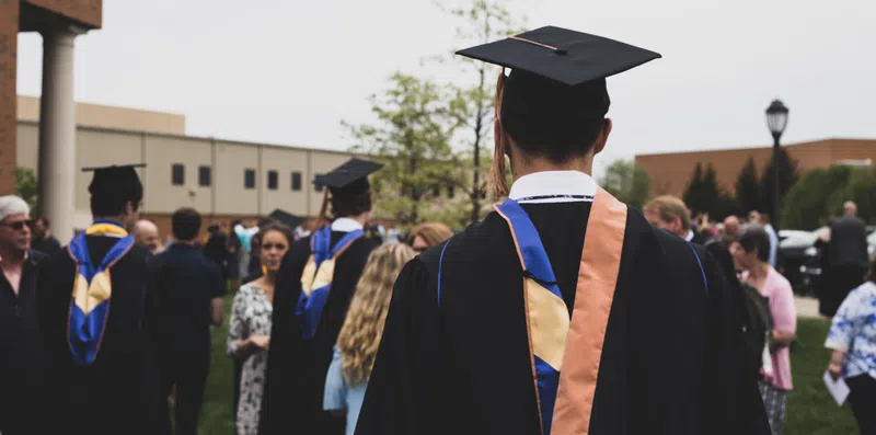 Como ter isenção das taxas de aplicação nas faculdades dos EUA?