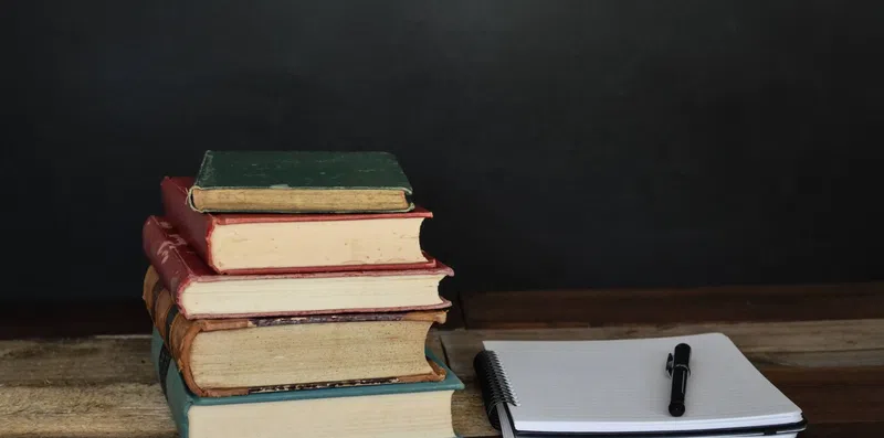 Escolha seus itens preferidos e te indicaremos um idioma para aprender em 2025