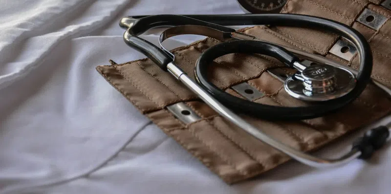 #ResumoDaAula 358: Como estudar medicina fora do Brasil