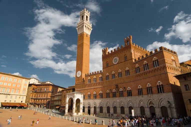 universidades-mais-antigas-do-mundo-siena