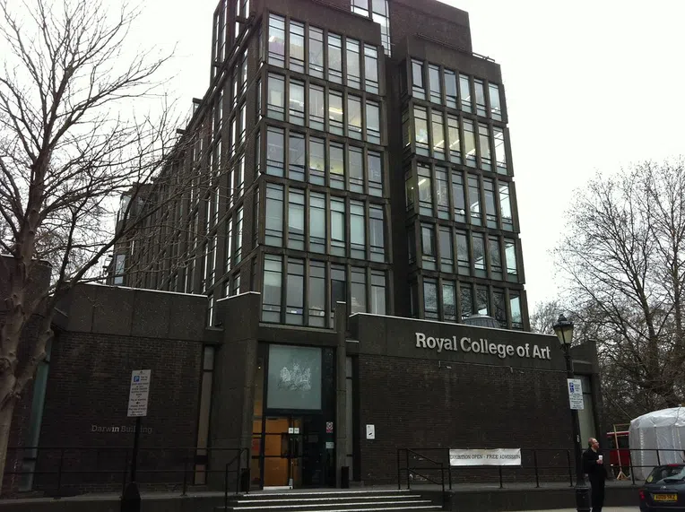 Royal College of Arts se destaca no mundo da moda