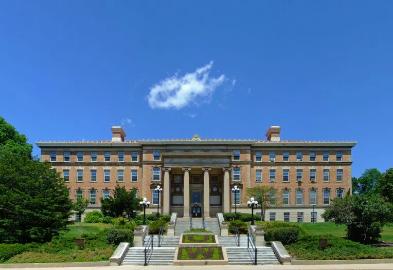 Universidade-de-Wisconsin