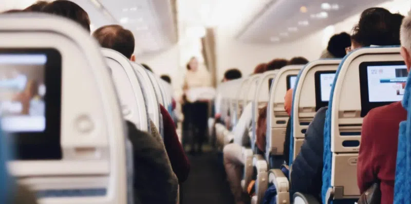 Medo de avião? Veja como se preparar para o intercâmbio