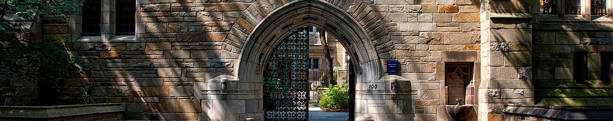 Universidade Yale: 300 anos de história
