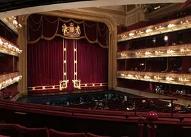 Assistir à ópera