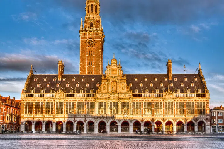 bibliotecas-universitárias-mais-bonitas-do-mundo-leuven