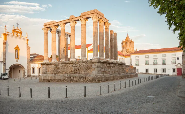 melhores-cidades-para-estudar-em-portugal-évora
