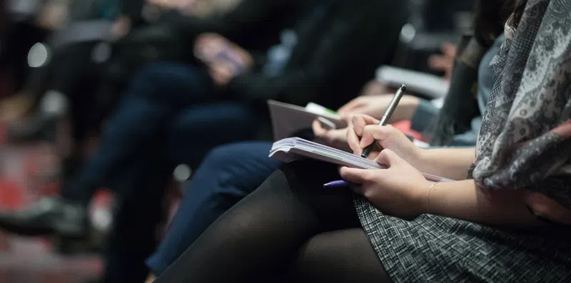 O que fazer com um diploma de Comunicação nos EUA?