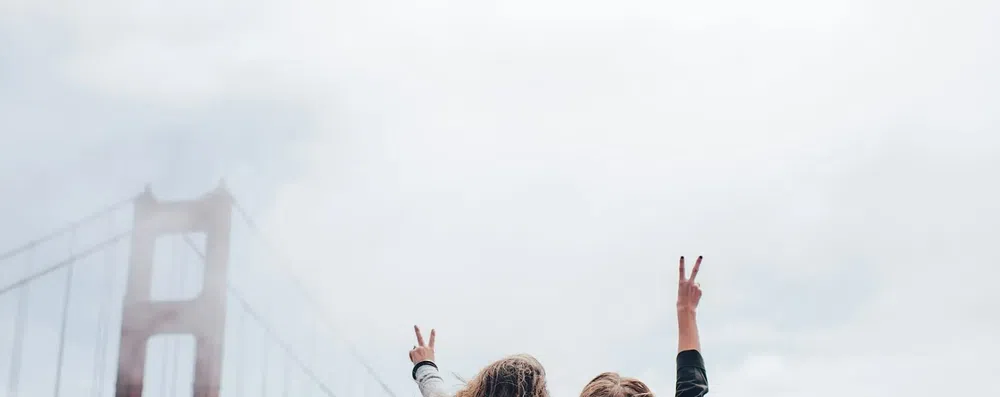 Como aprender idioma viajando: imersão sem pagar curso