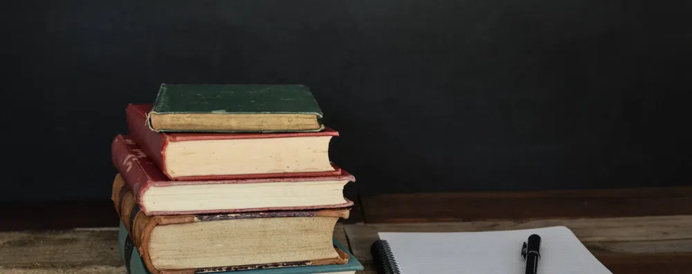 Escolha seus itens preferidos e te indicaremos um idioma para aprender em 2025