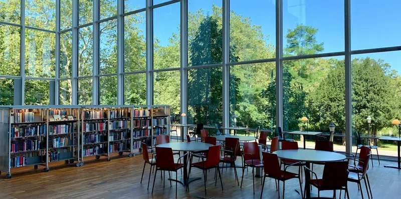 Universidades com programas em inglês fora dos EUA