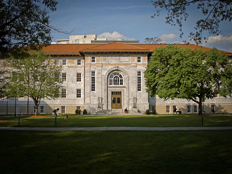universidades-mais-LGBTQ-friendly-dos-EUA-emory
