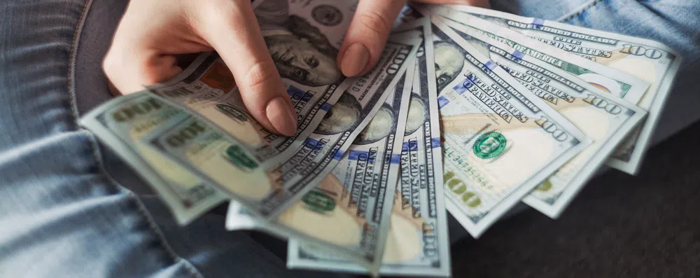 Erros financeiros nos EUA: o que evitar no intercâmbio