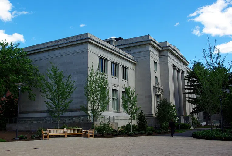 direito-no-exterior-harvard