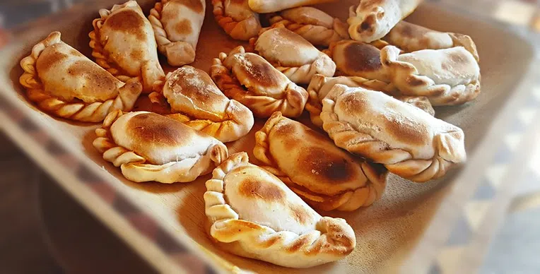 estudar-na-argentina-empanadas