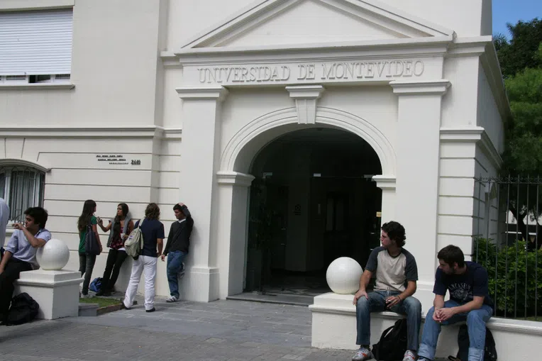 onde-estudar-no-uruguai
