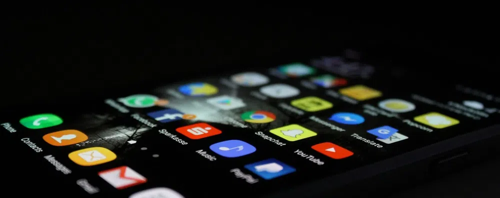 Melhores apps para aprender inglês grátis: 10 aplicativos gratuitos (Duolingo, Busuu, BBC e mais)
