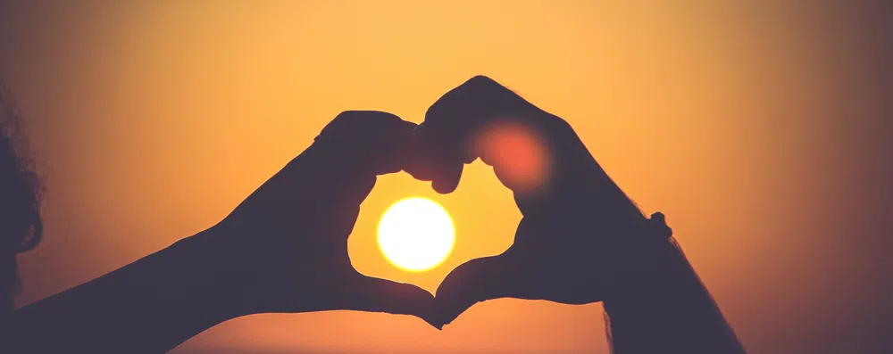 Escolha seus filmes de romance preferidos e te indicaremos um destino de intercâmbio
