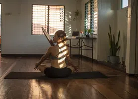 Fazer uma aula de yoga